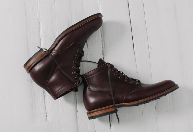 Flat Waxed Cotton Lace 54" - VIBERG