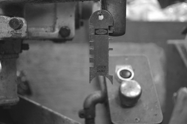 Durability: Outsole Stitching - VIBERG